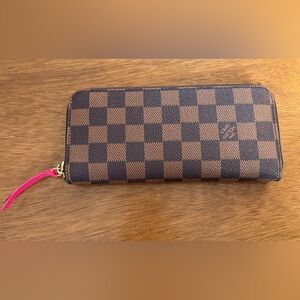 Louis Vuitton ClemenceDamier Ebene Brown Zippy Wallet